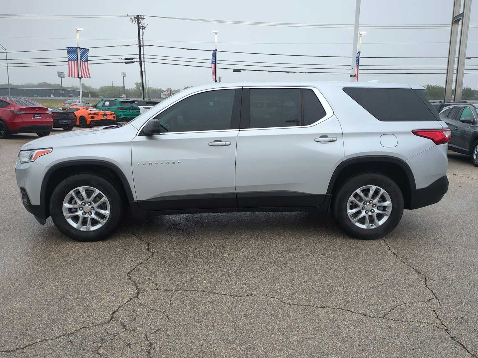 Thumbnail: 2021 Chevrolet Traverse - 4