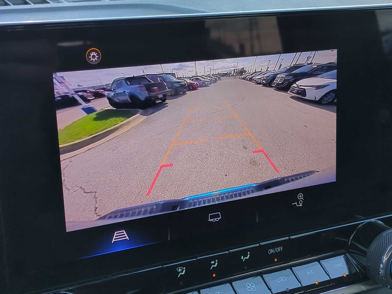 Thumbnail: 2024 Chevrolet Colorado - 15