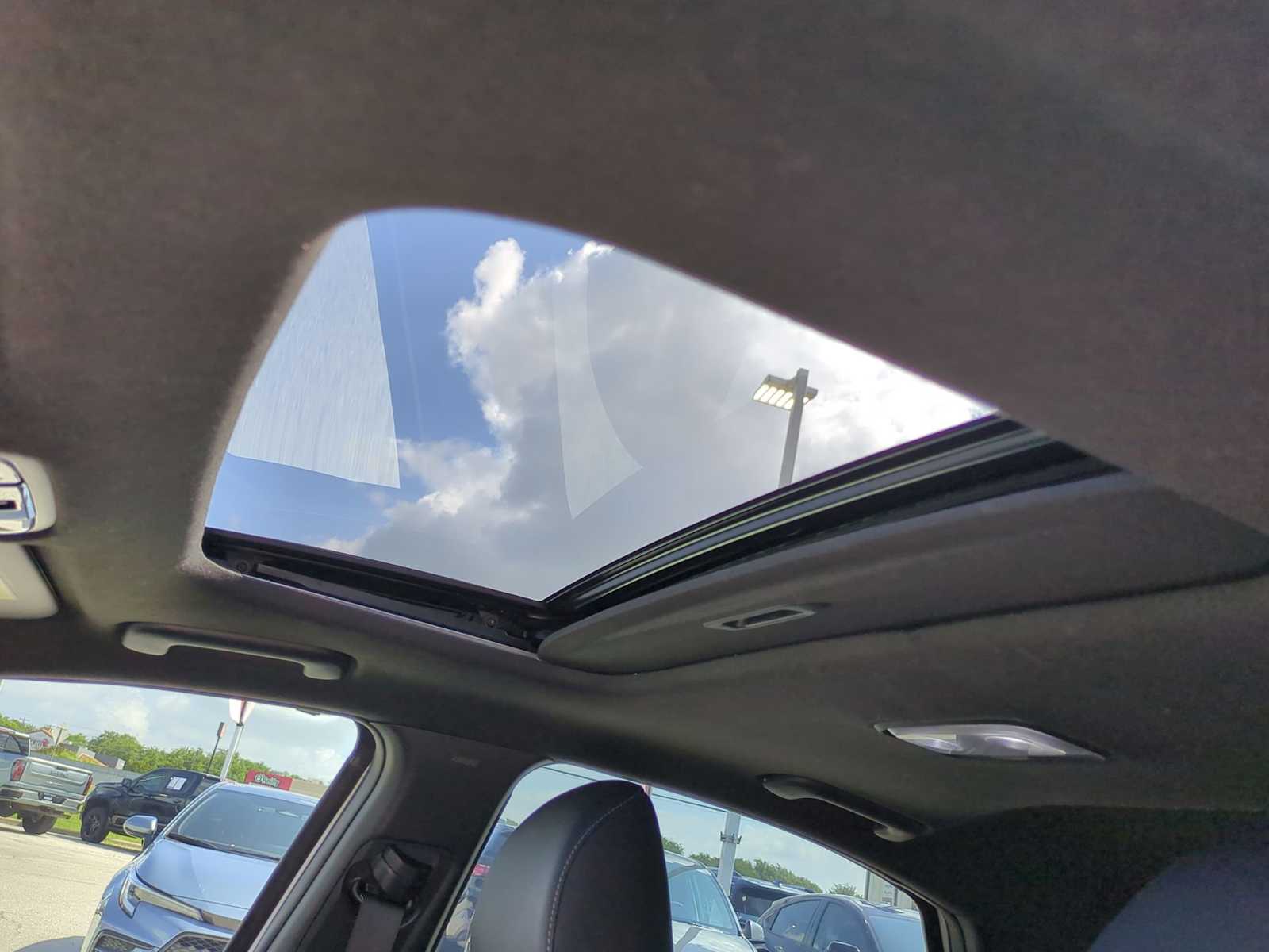Thumbnail: 2021 Kia Forte - 18