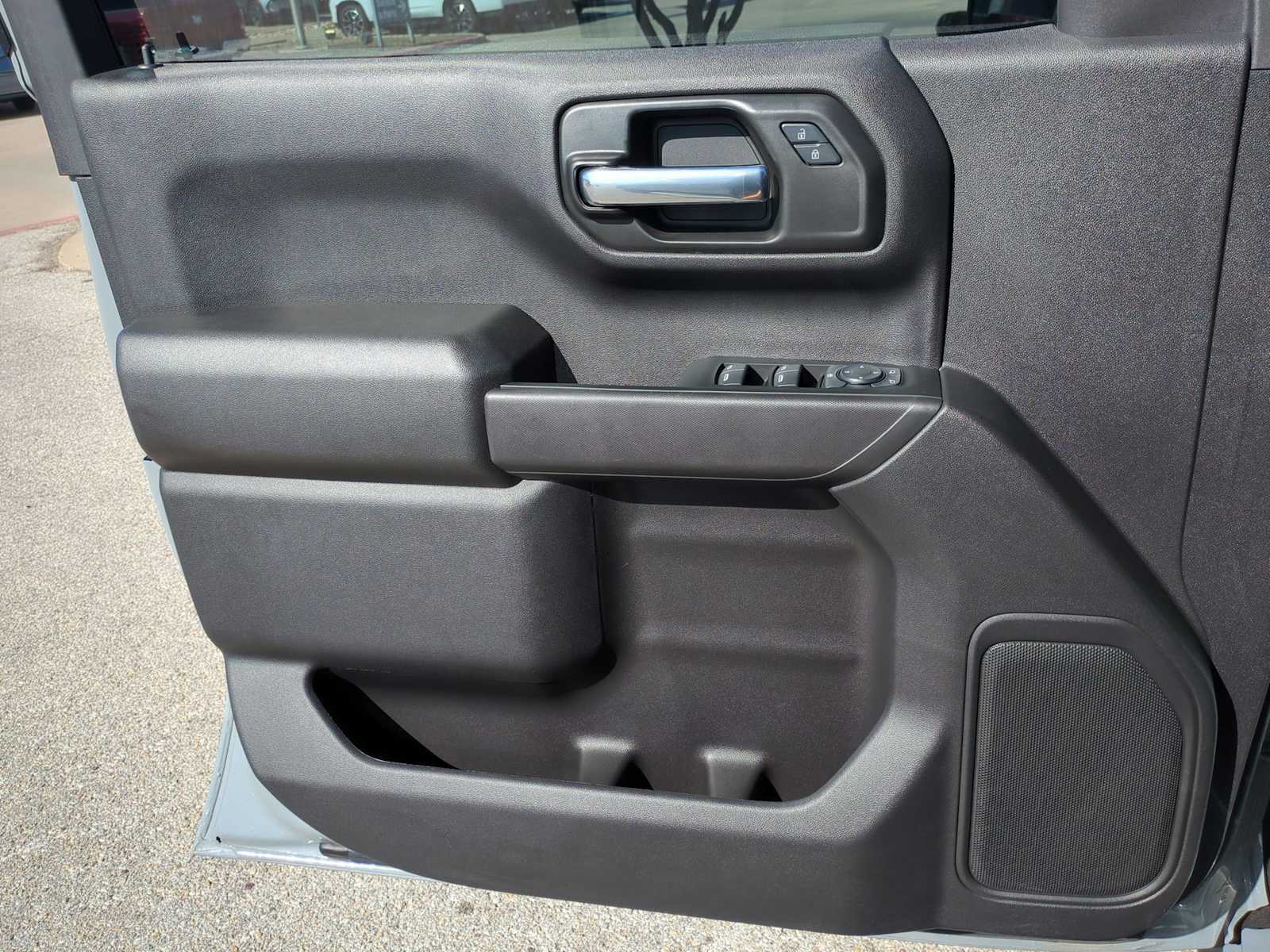 Thumbnail: 2025 Chevrolet Silverado 1500 - 21