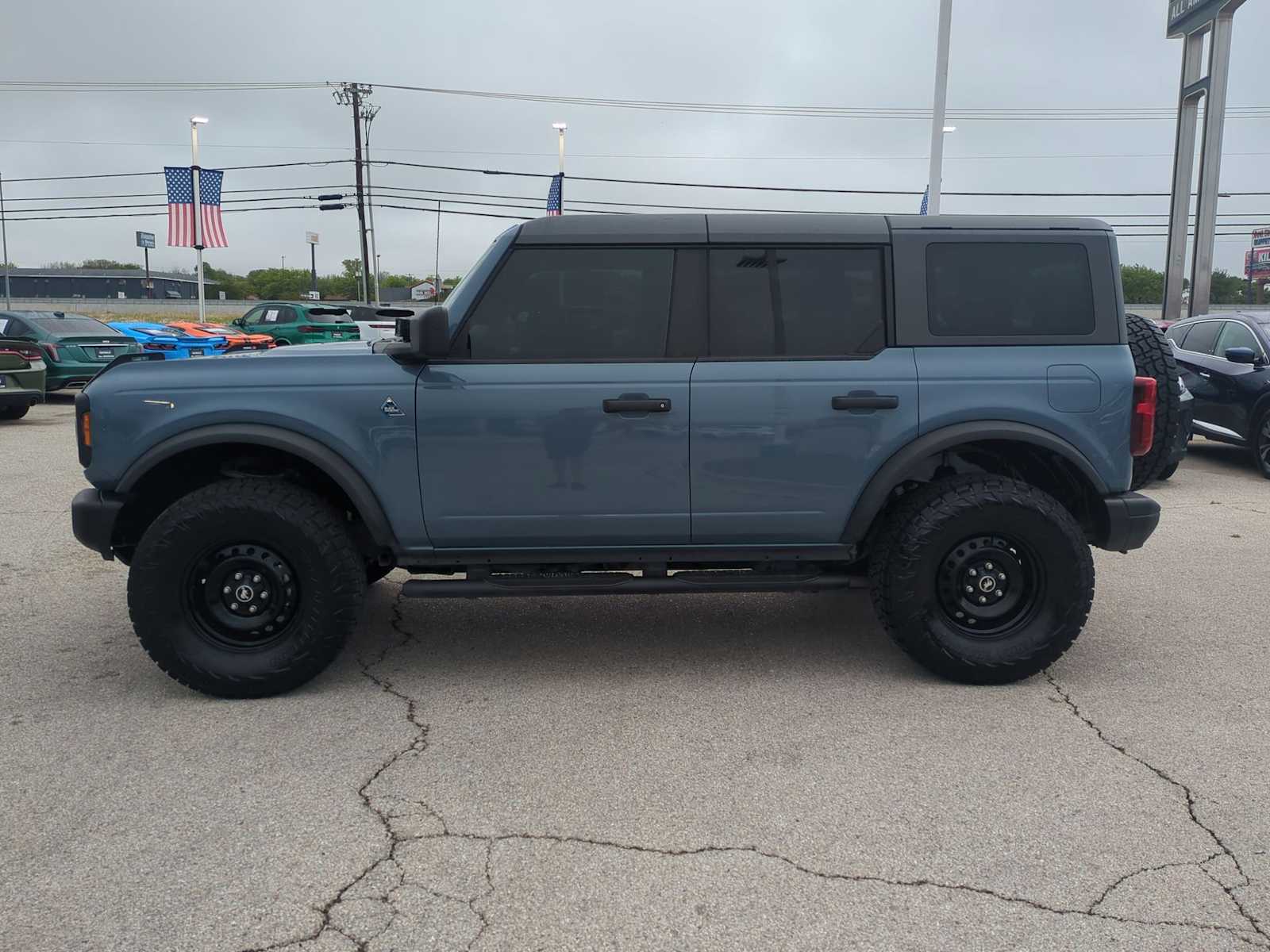 Thumbnail: 2023 Ford Bronco - 5