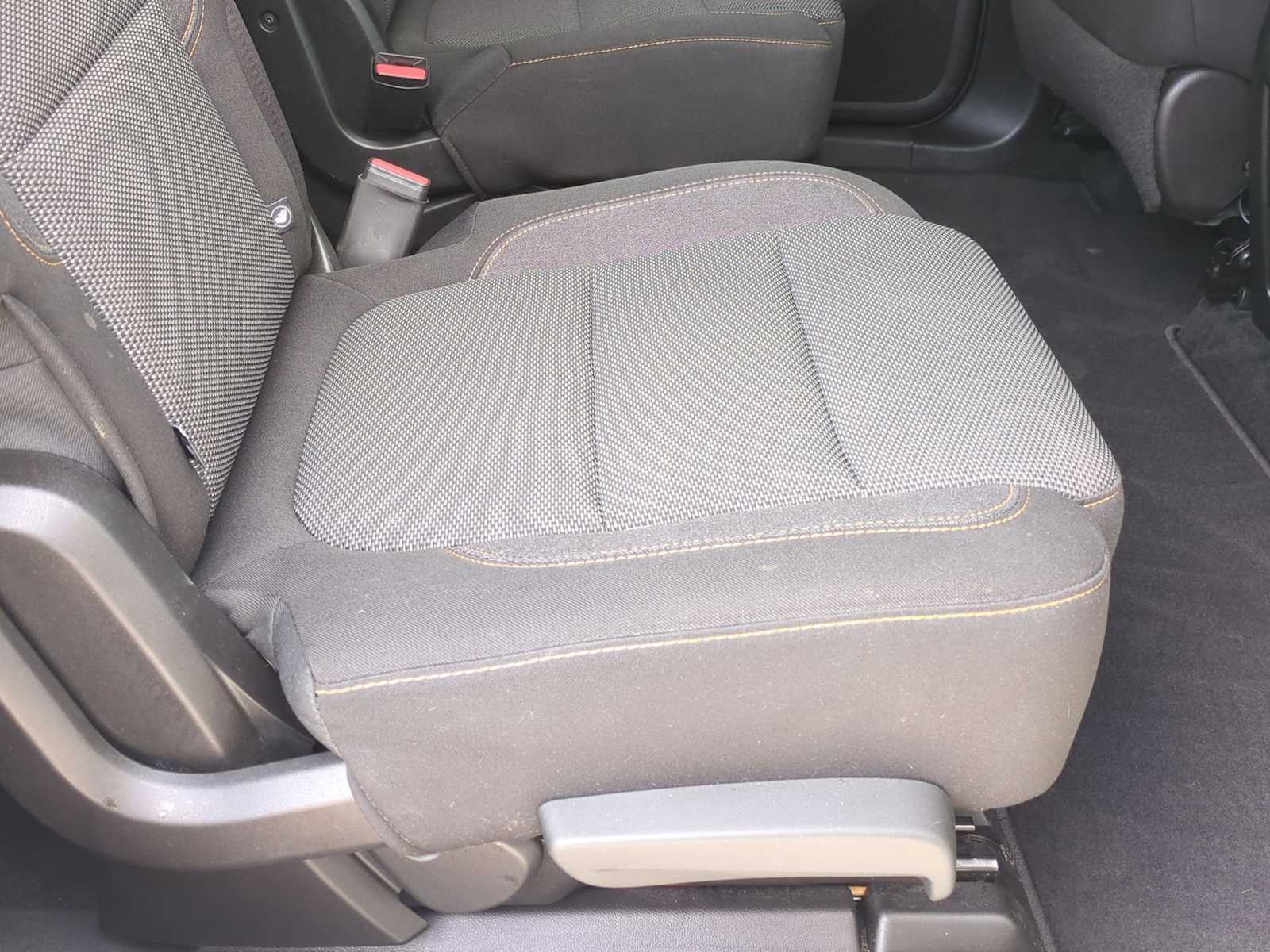 Thumbnail: 2021 Chevrolet Traverse - 27