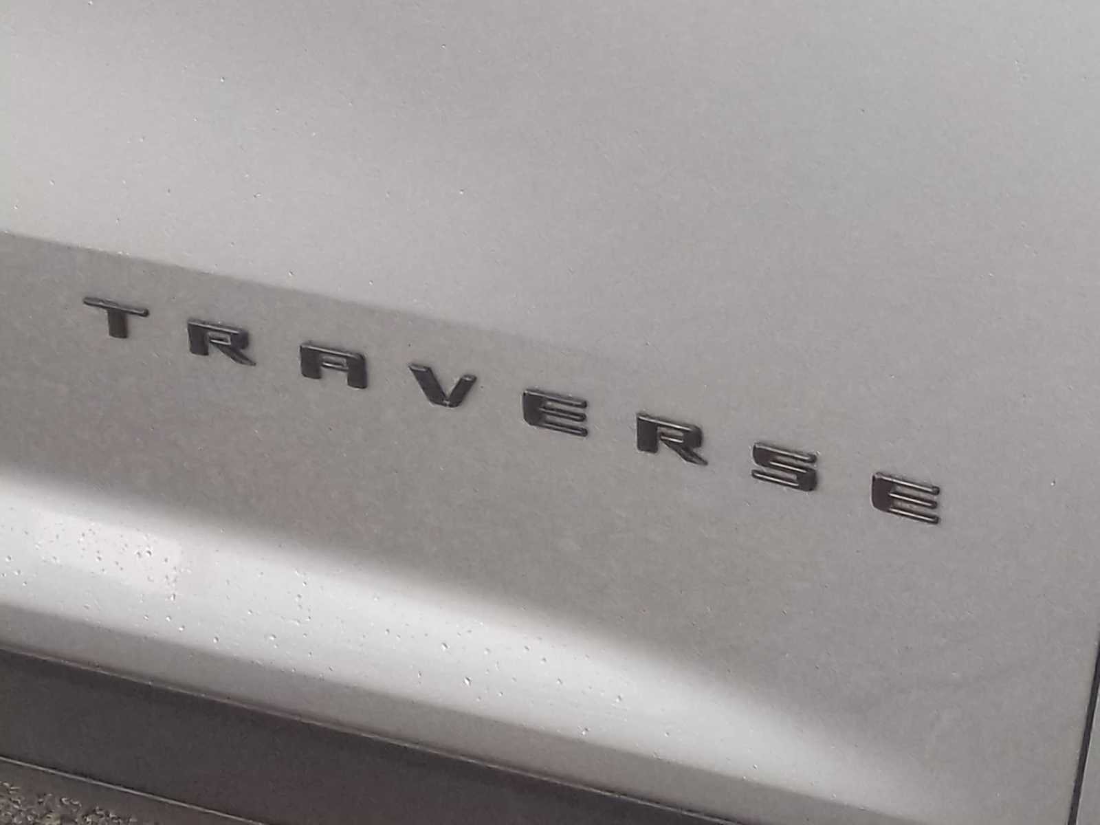 Thumbnail: 2024 Chevrolet Traverse - 32