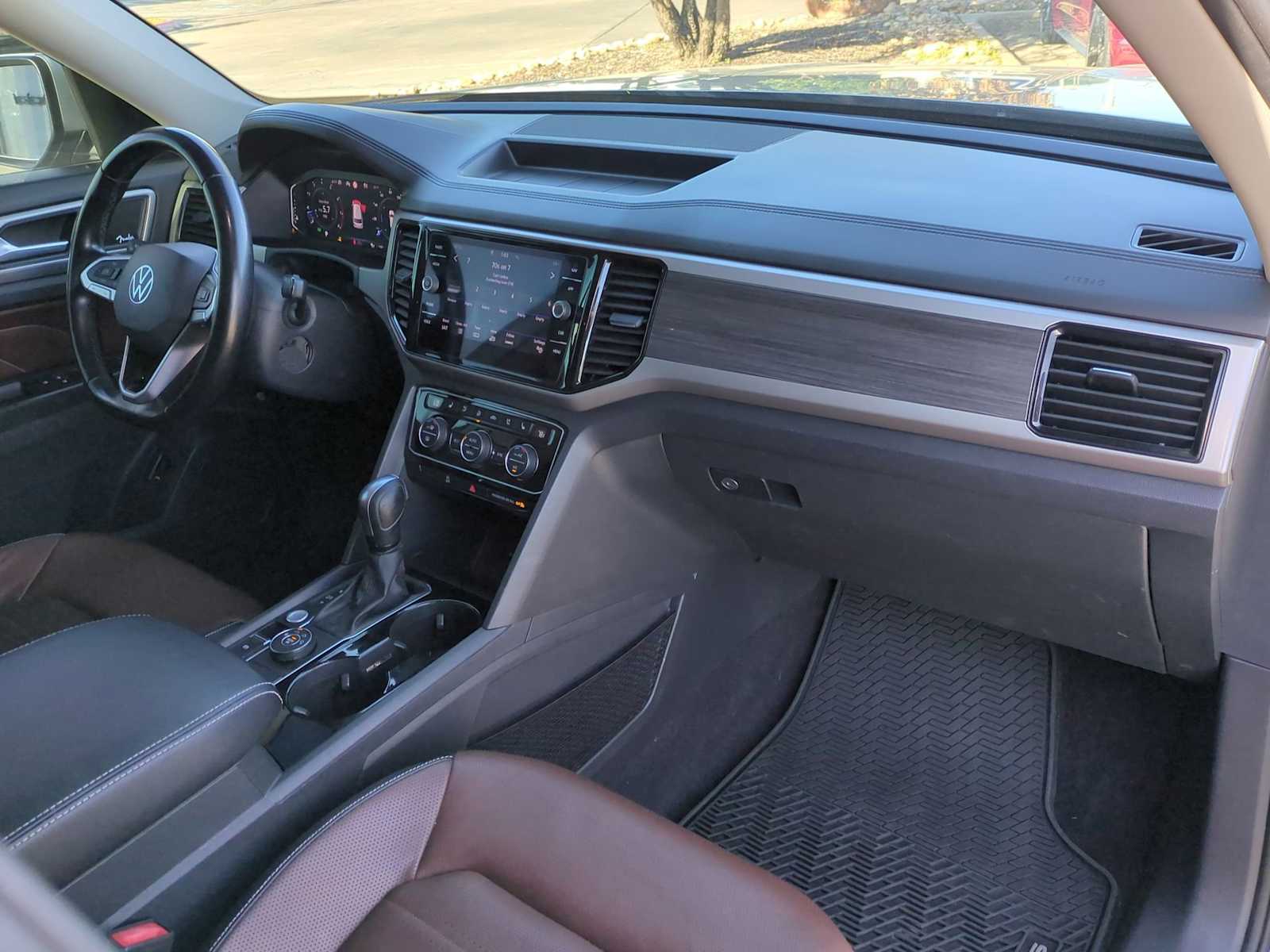 Thumbnail: 2021 Volkswagen Atlas - 30