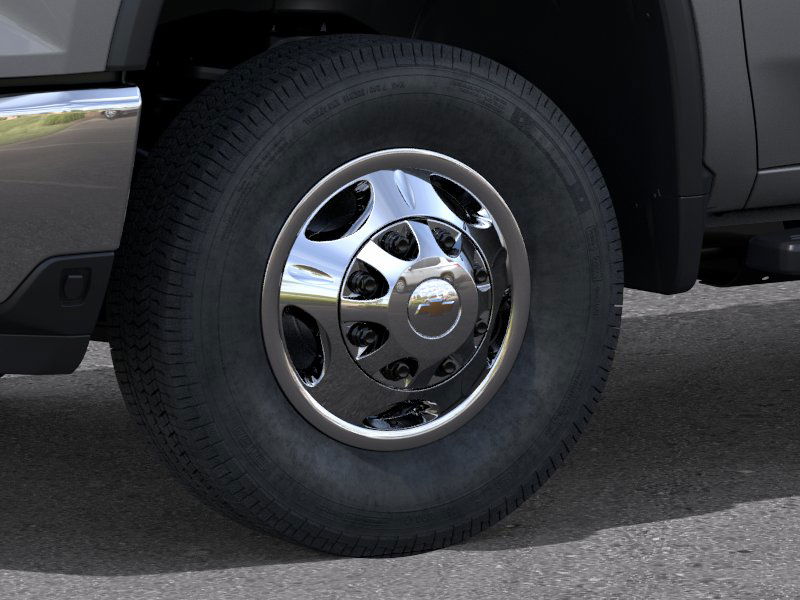 Thumbnail: 2026 Chevrolet Silverado 3500 - 9