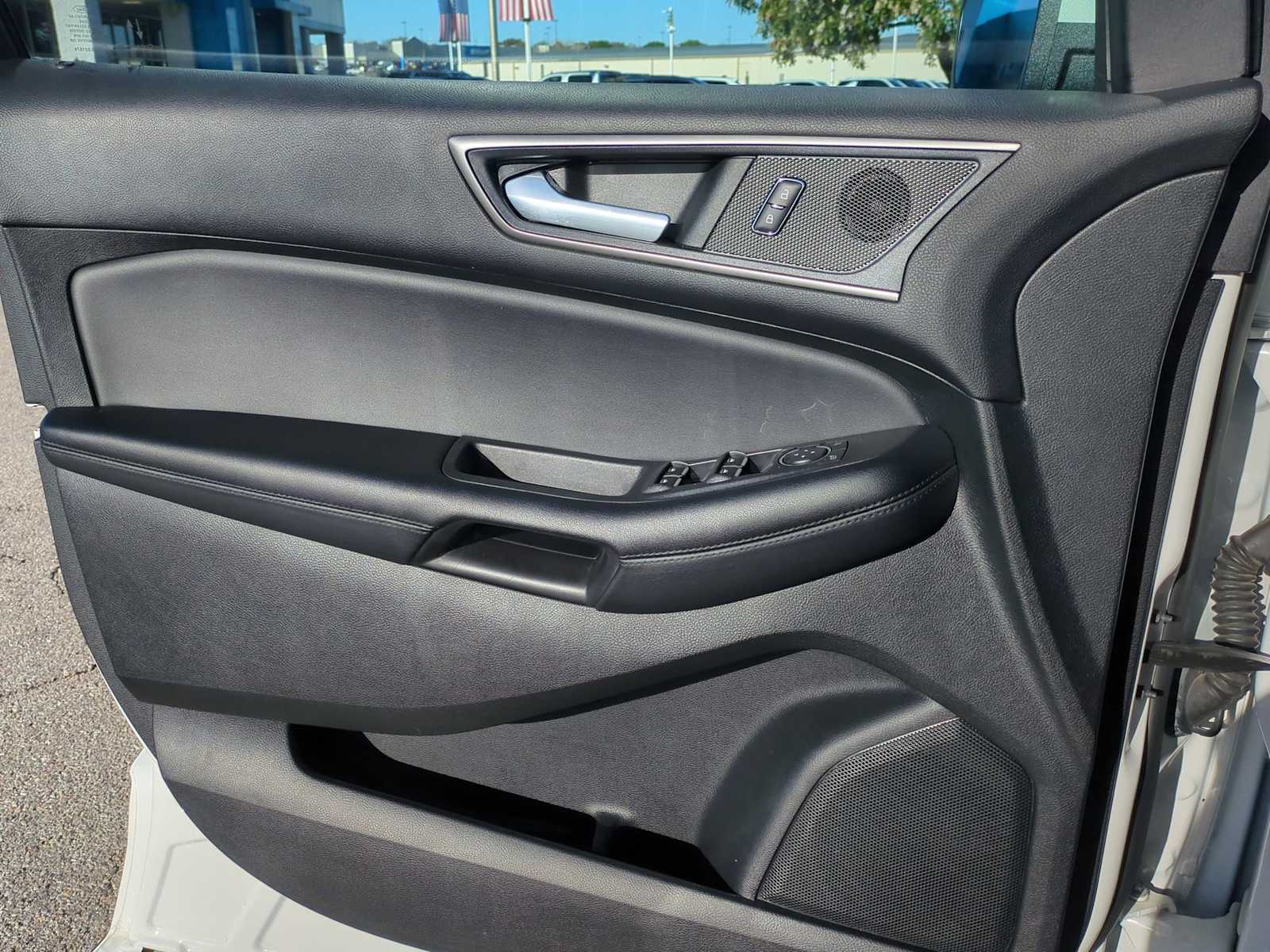 Thumbnail: 2023 Ford Edge - 21