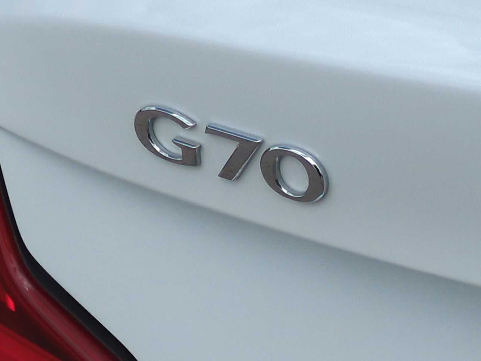 Thumbnail: 2021 Genesis G70 - 32