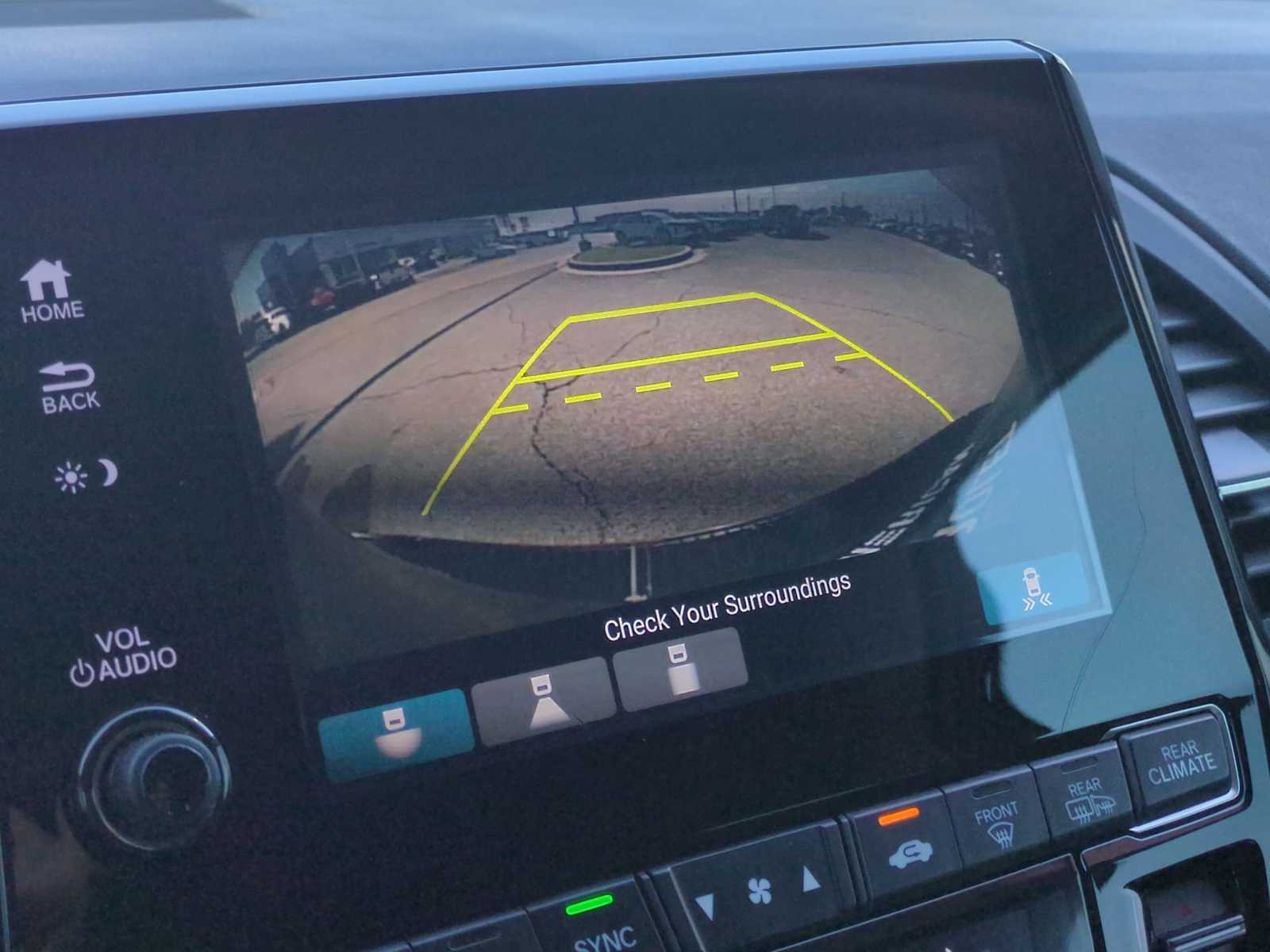 Thumbnail: 2018 Honda Odyssey - 15