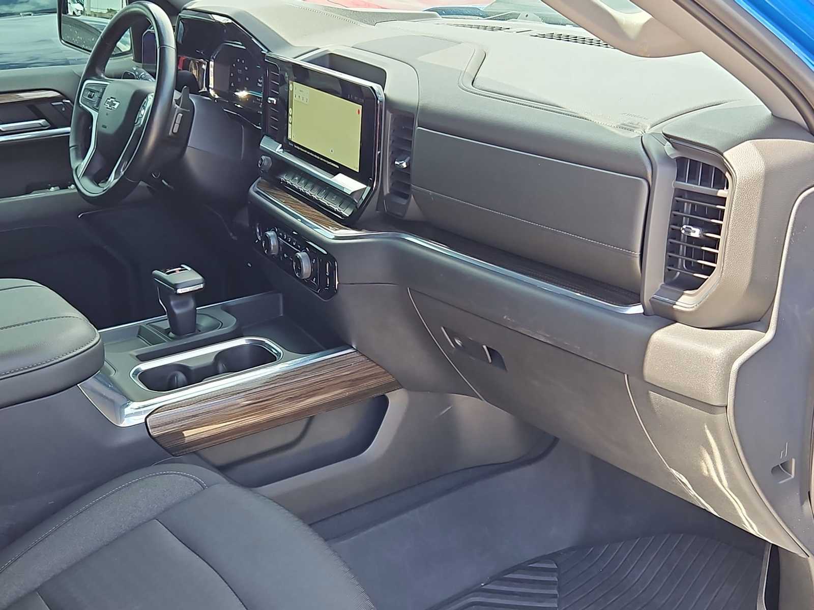 2023 Chevrolet Silverado 1500  28
