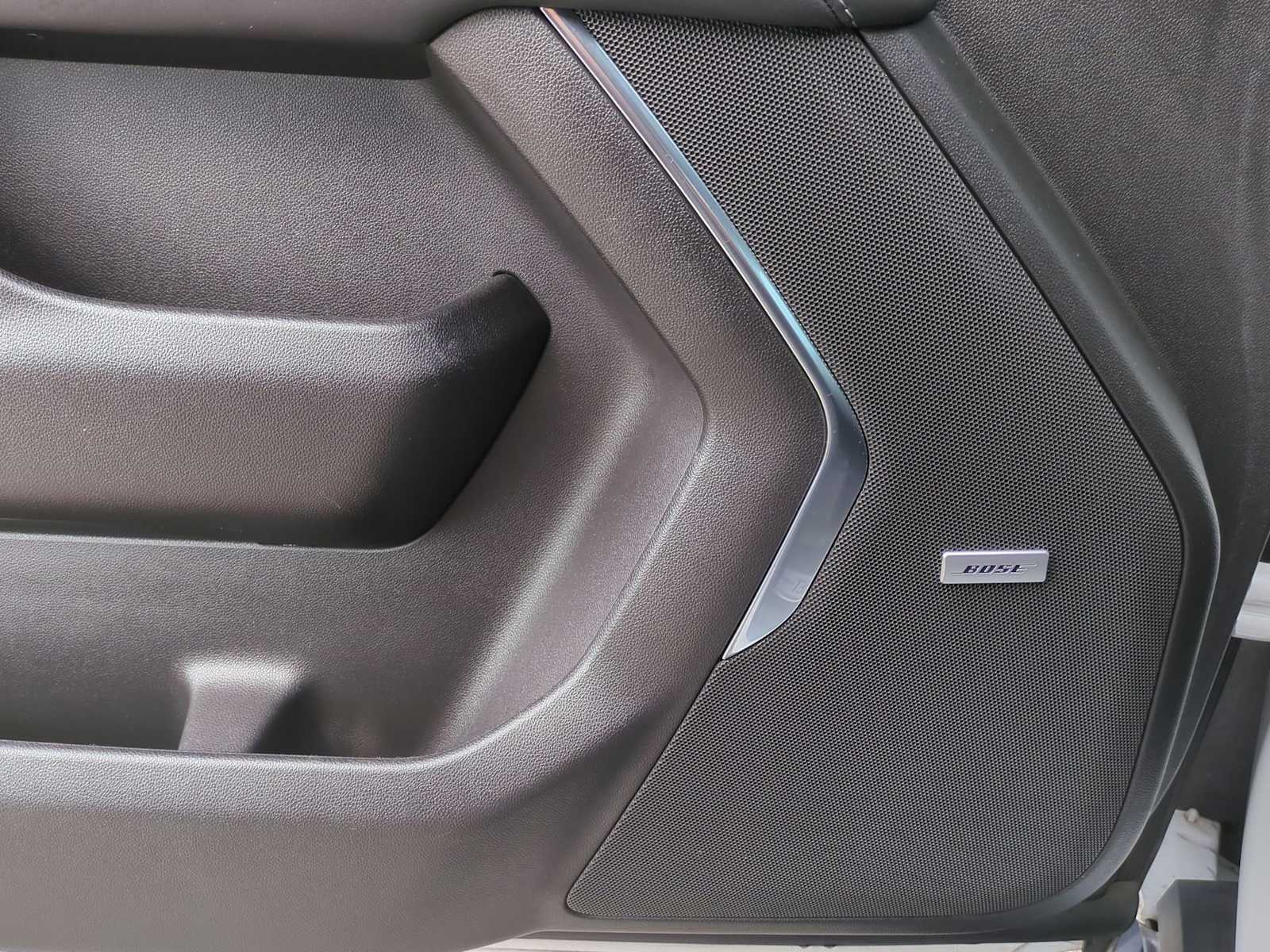 2021 Chevrolet Suburban LT 24