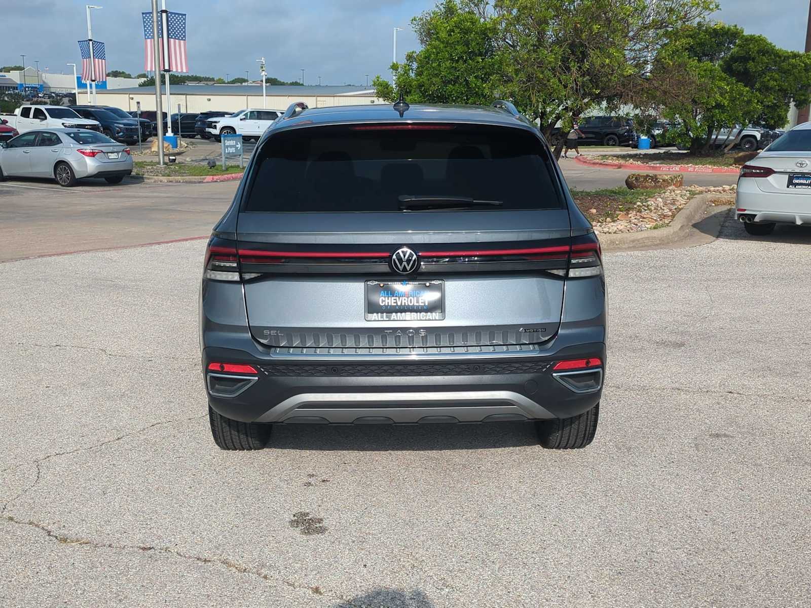 Thumbnail: 2025 Volkswagen Taos - 7