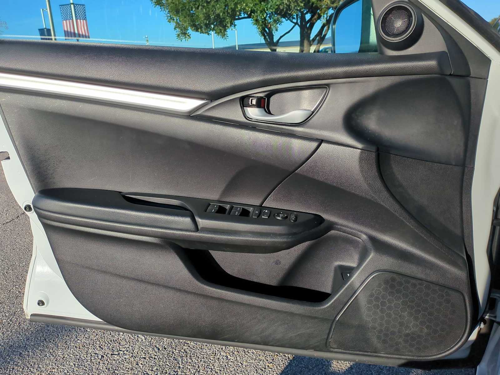 Thumbnail: 2020 Honda Civic - 20