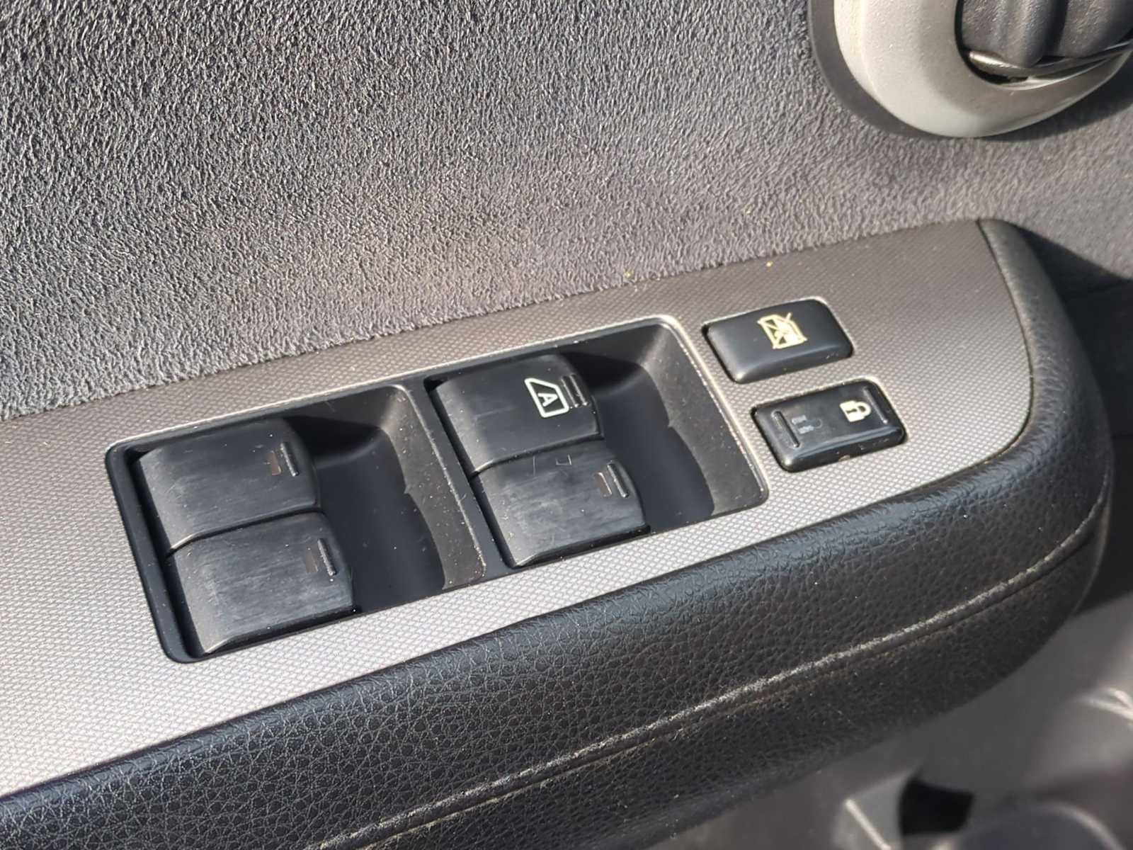 Thumbnail: 2007 Nissan Versa - 19