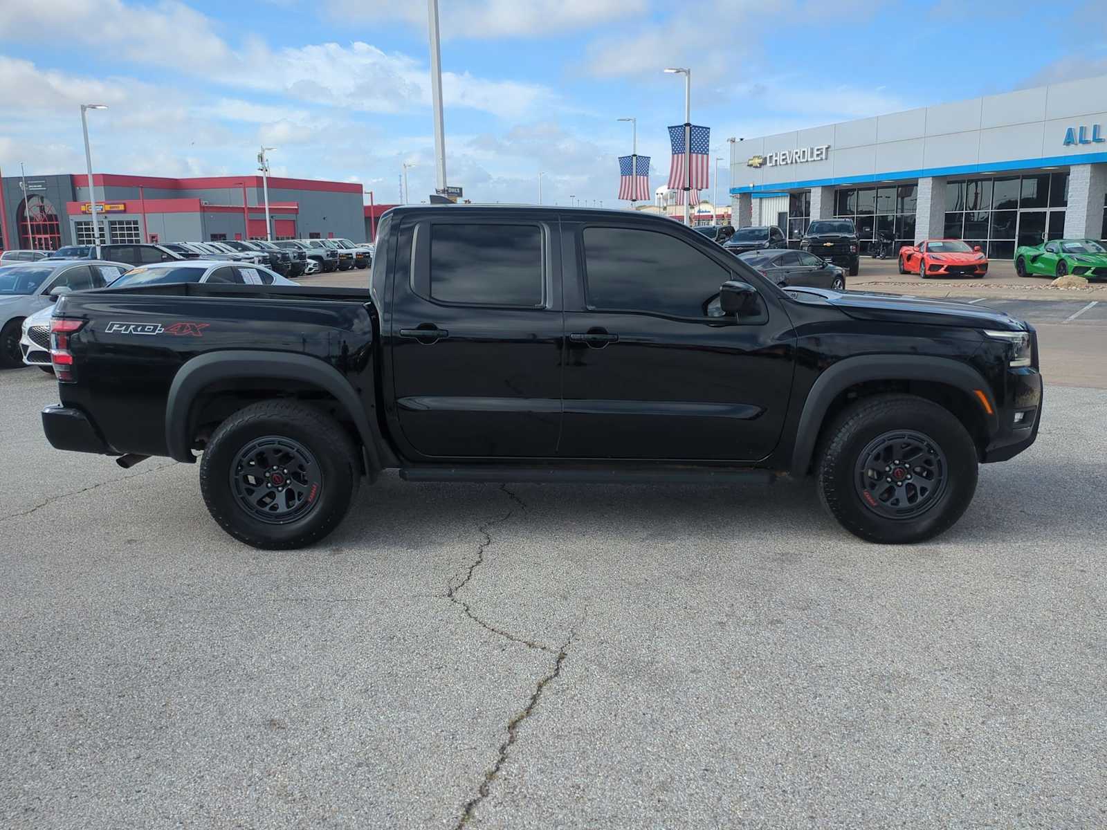 Thumbnail: 2025 Nissan Frontier - 8