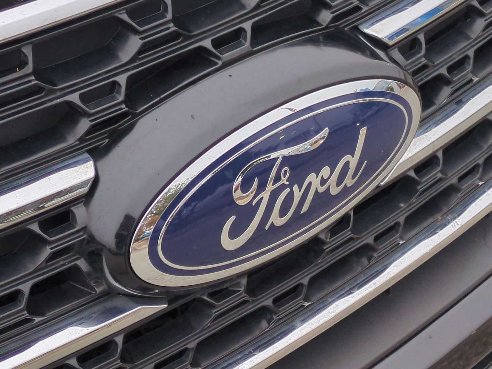 Thumbnail: 2021 Ford Explorer - 30