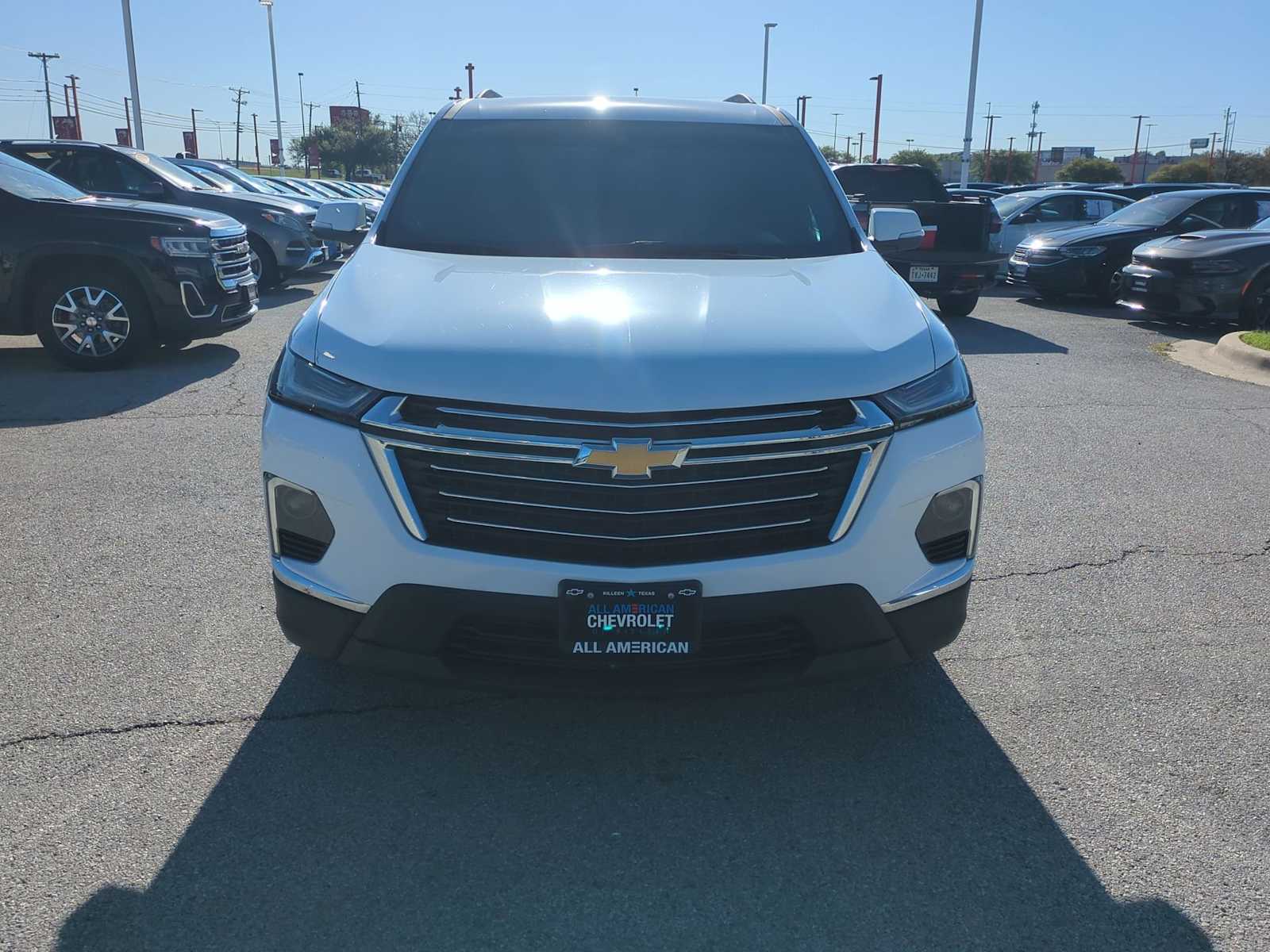 Thumbnail: 2023 Chevrolet Traverse - 3
