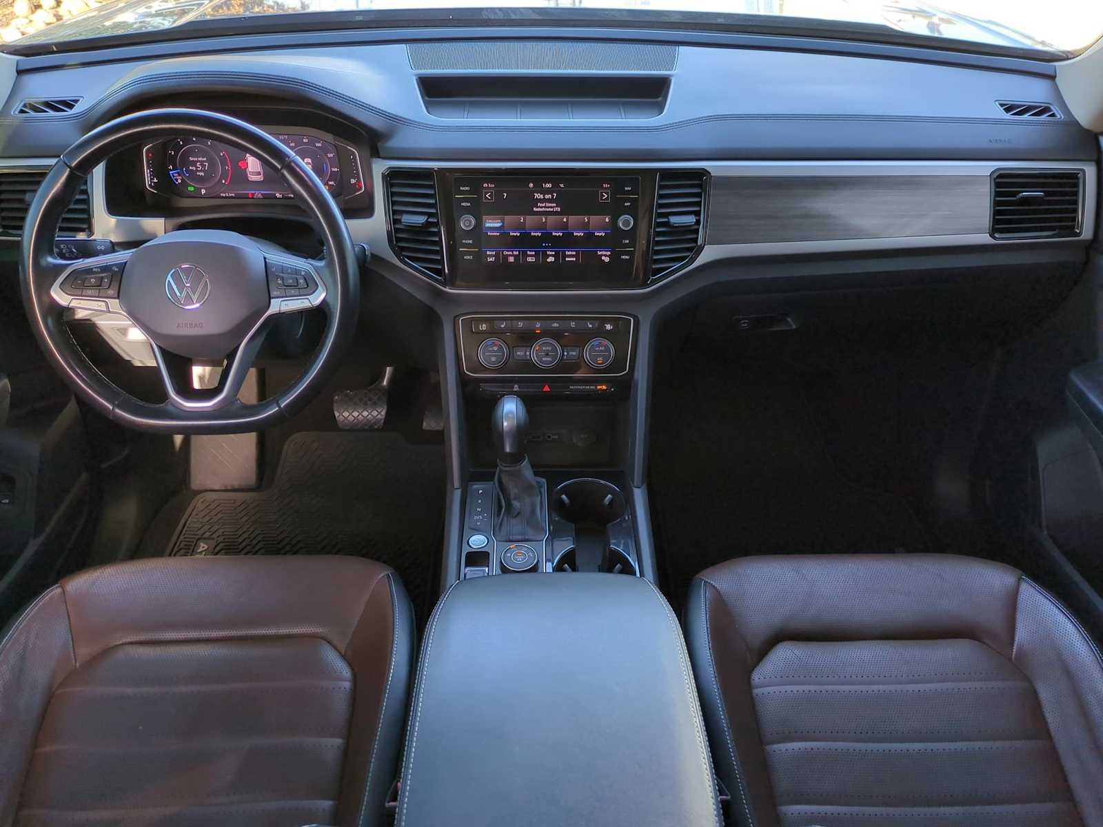 Thumbnail: 2021 Volkswagen Atlas - 21