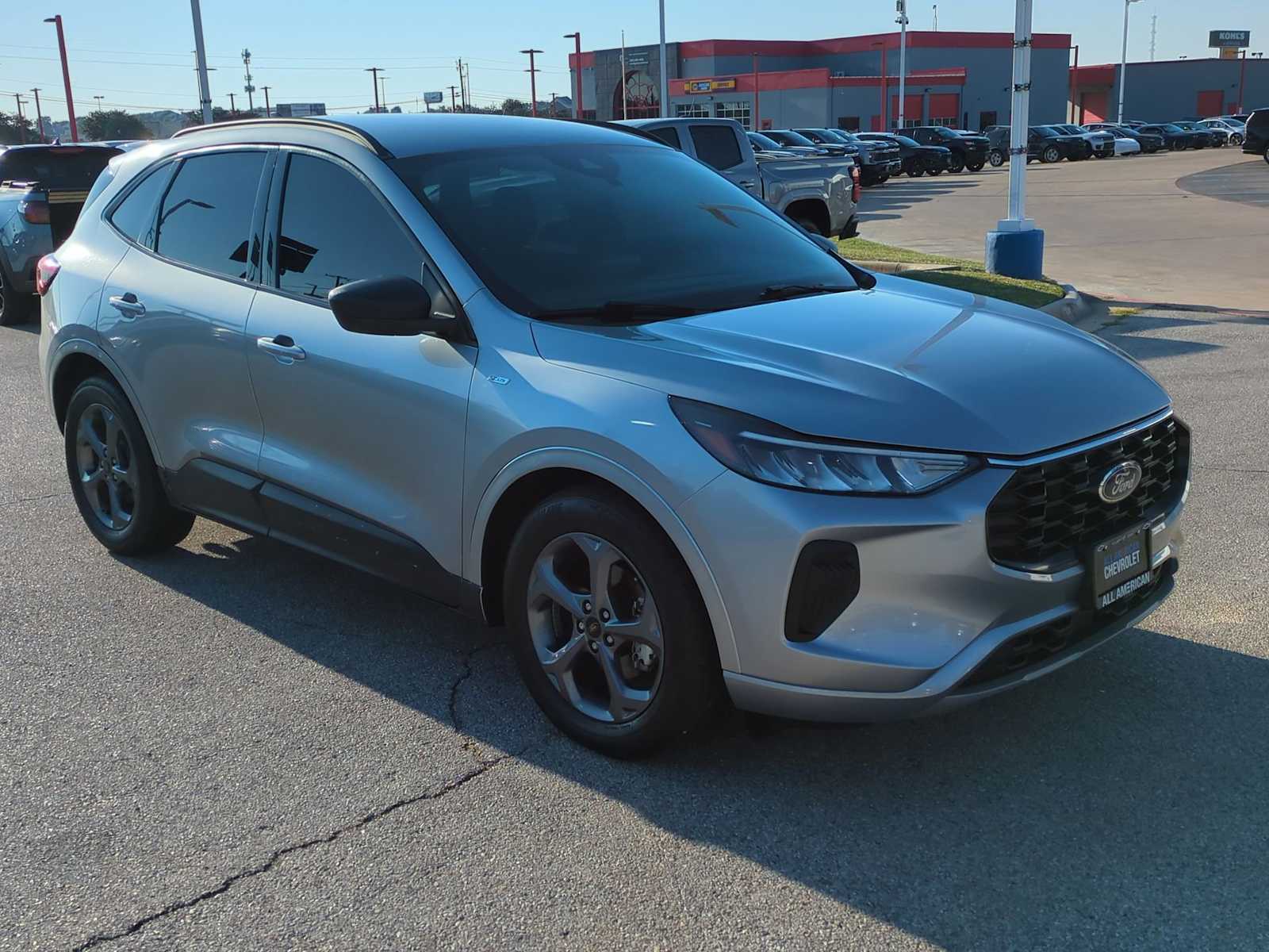 2023 Ford Escape photo 2