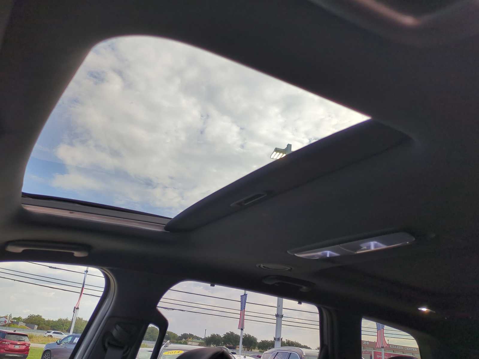 Thumbnail: 2024 Kia Telluride - 19