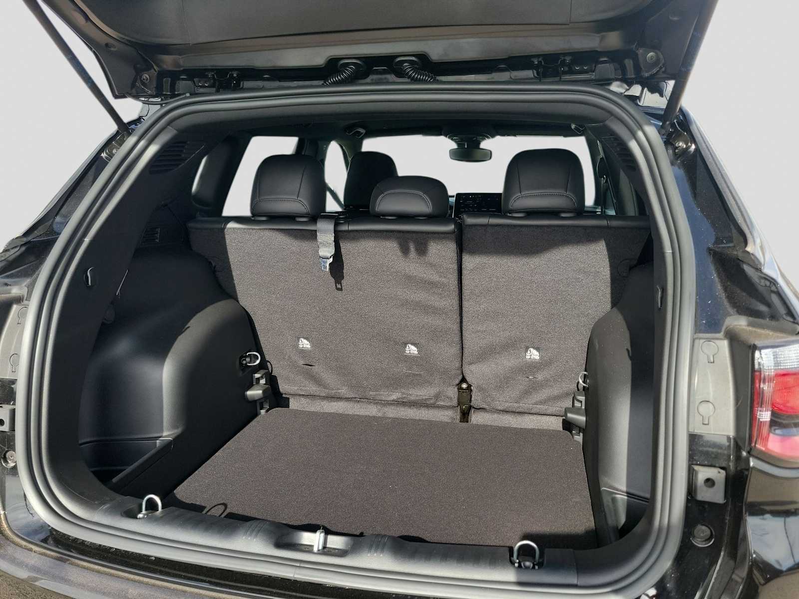 Thumbnail: 2026 Jeep Compass - 19