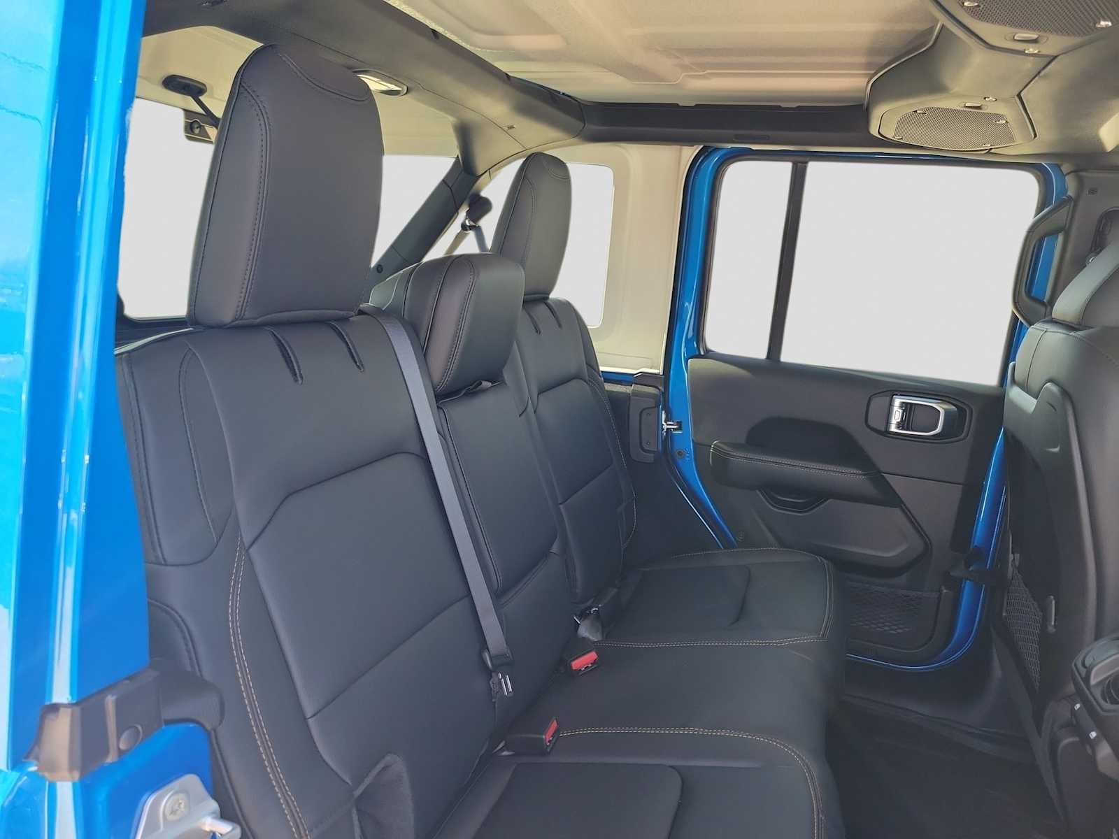 Thumbnail: 2026 Jeep Wrangler - 17
