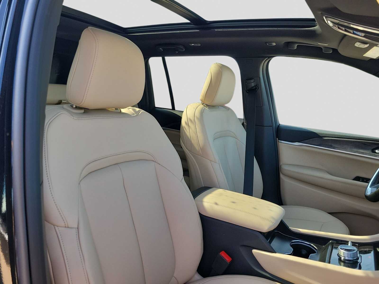 Thumbnail: 2026 Jeep Grand Cherokee - 18