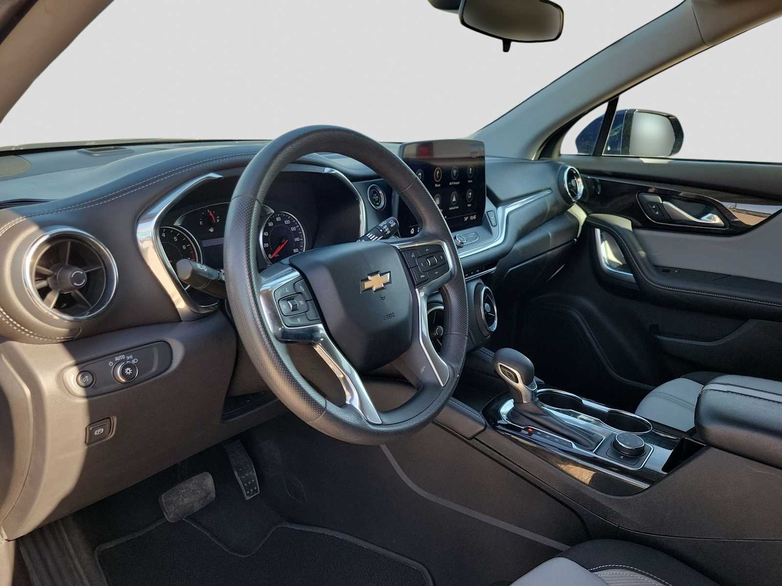 Thumbnail: 2023 Chevrolet Blazer - 2