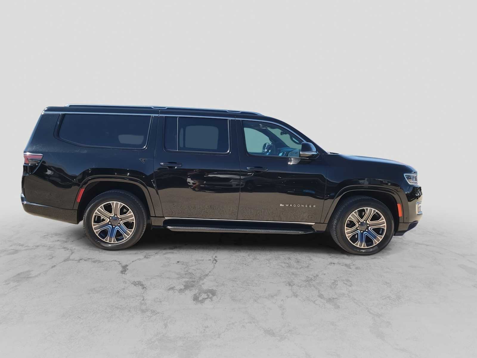 Thumbnail: 2024 Jeep Wagoneer - 9
