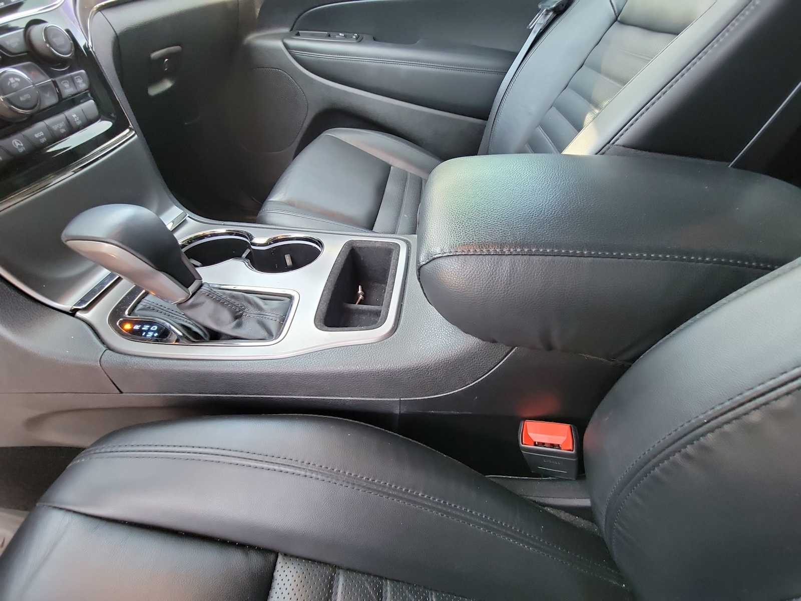 Thumbnail: 2021 Jeep Grand Cherokee - 16