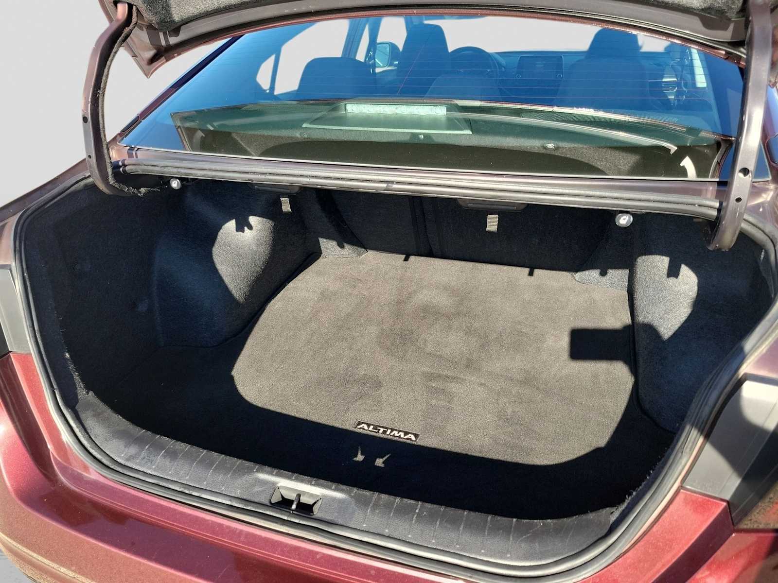 Thumbnail: 2024 Nissan Altima - 19