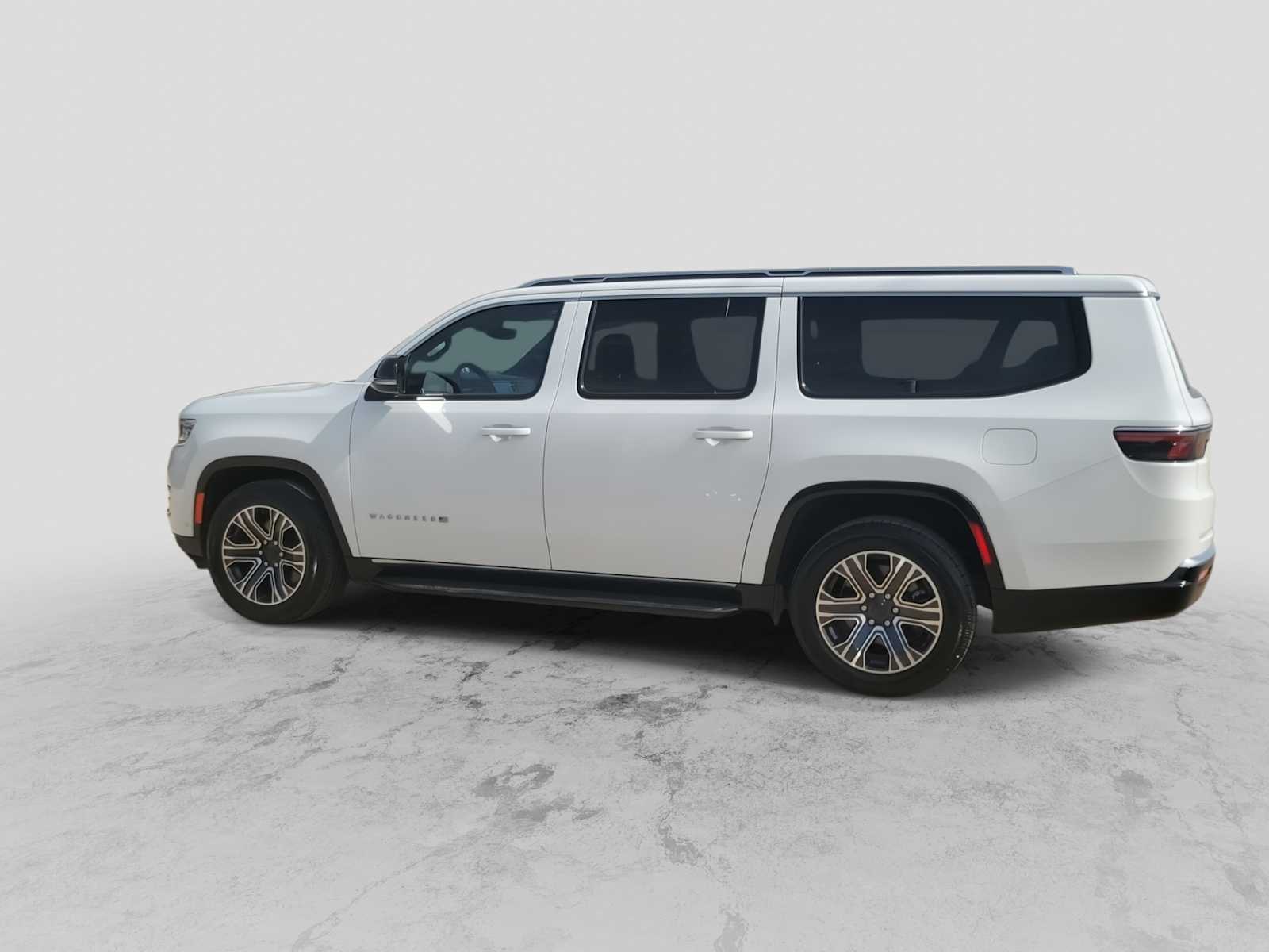 Thumbnail: 2024 Jeep Wagoneer - 5