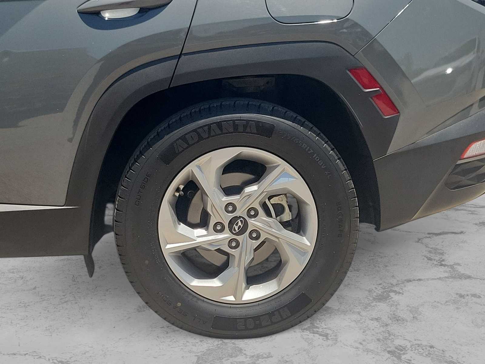 Thumbnail: 2024 Hyundai Tucson - 12