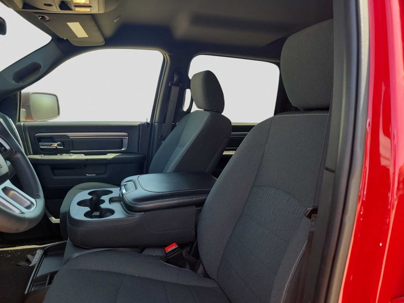 Thumbnail: 2024 RAM 1500 Classic - 15