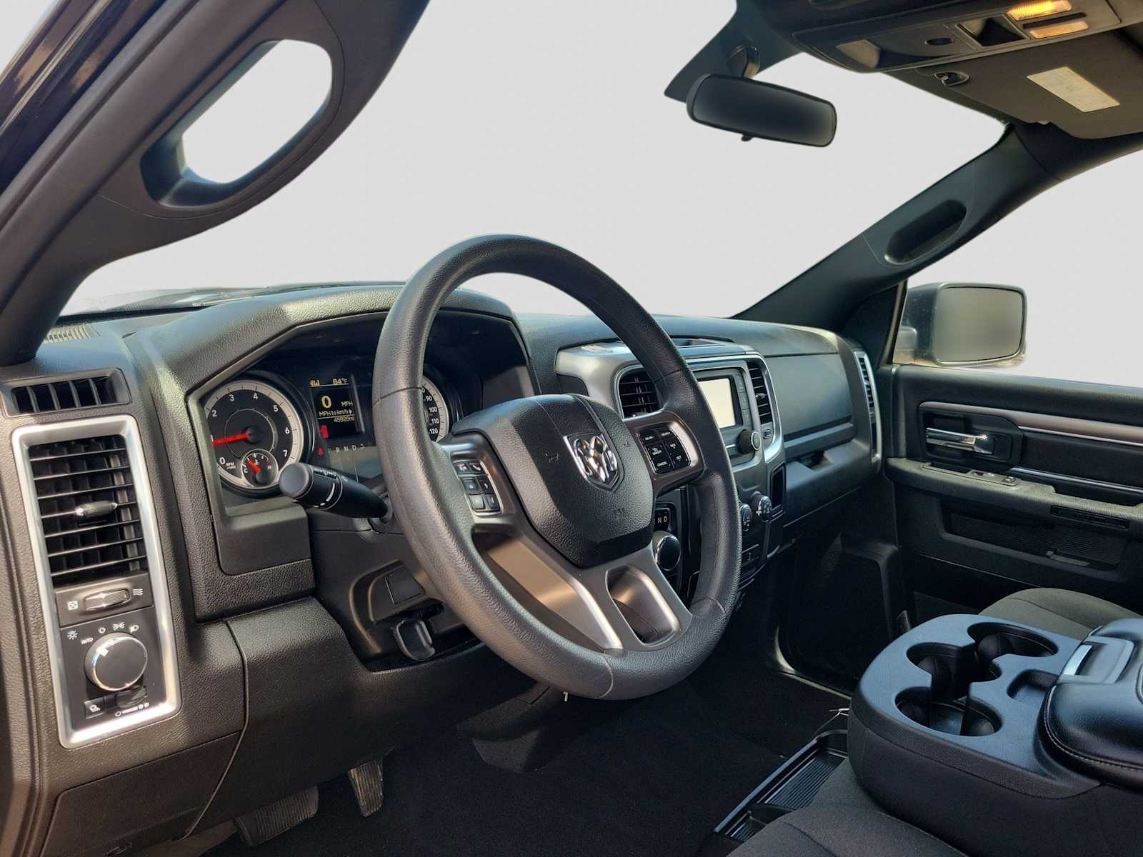 Thumbnail: 2024 RAM 1500 Classic - 10