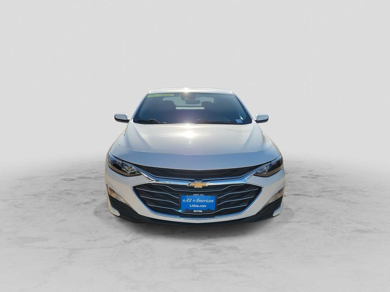 Thumbnail: 2023 Chevrolet Malibu - 3