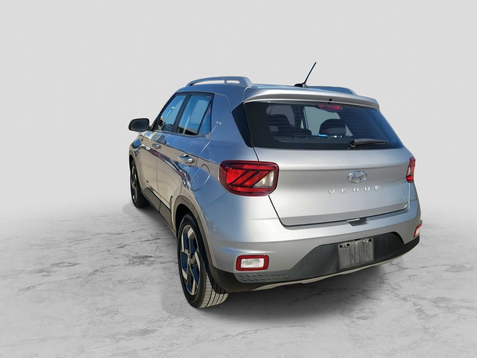 Thumbnail: 2025 Hyundai Venue - 4