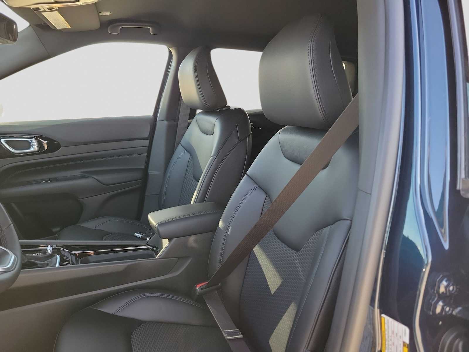 Thumbnail: 2026 Jeep Compass - 11