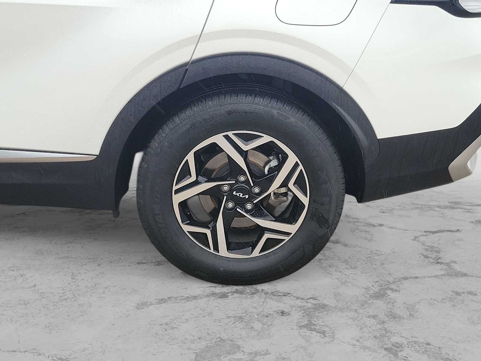 Thumbnail: 2024 Kia Sportage - 8