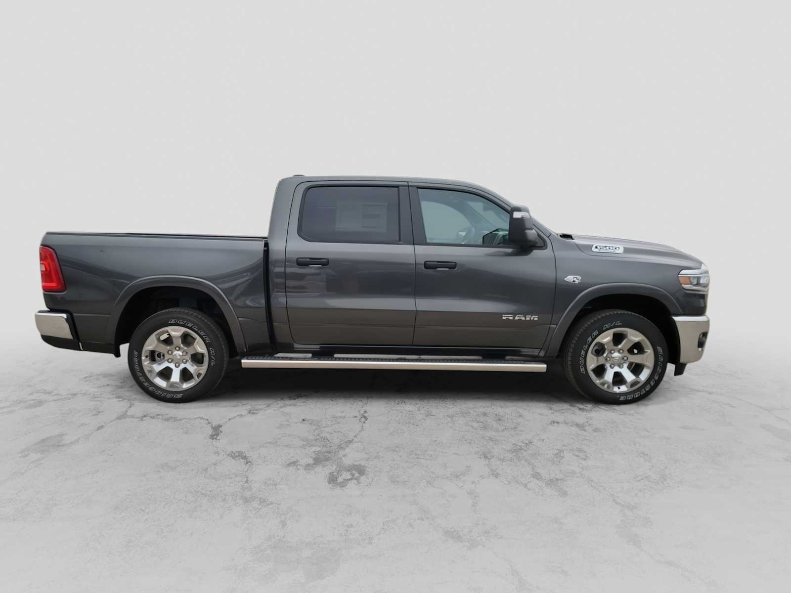 Thumbnail: 2026 RAM 1500 - 9