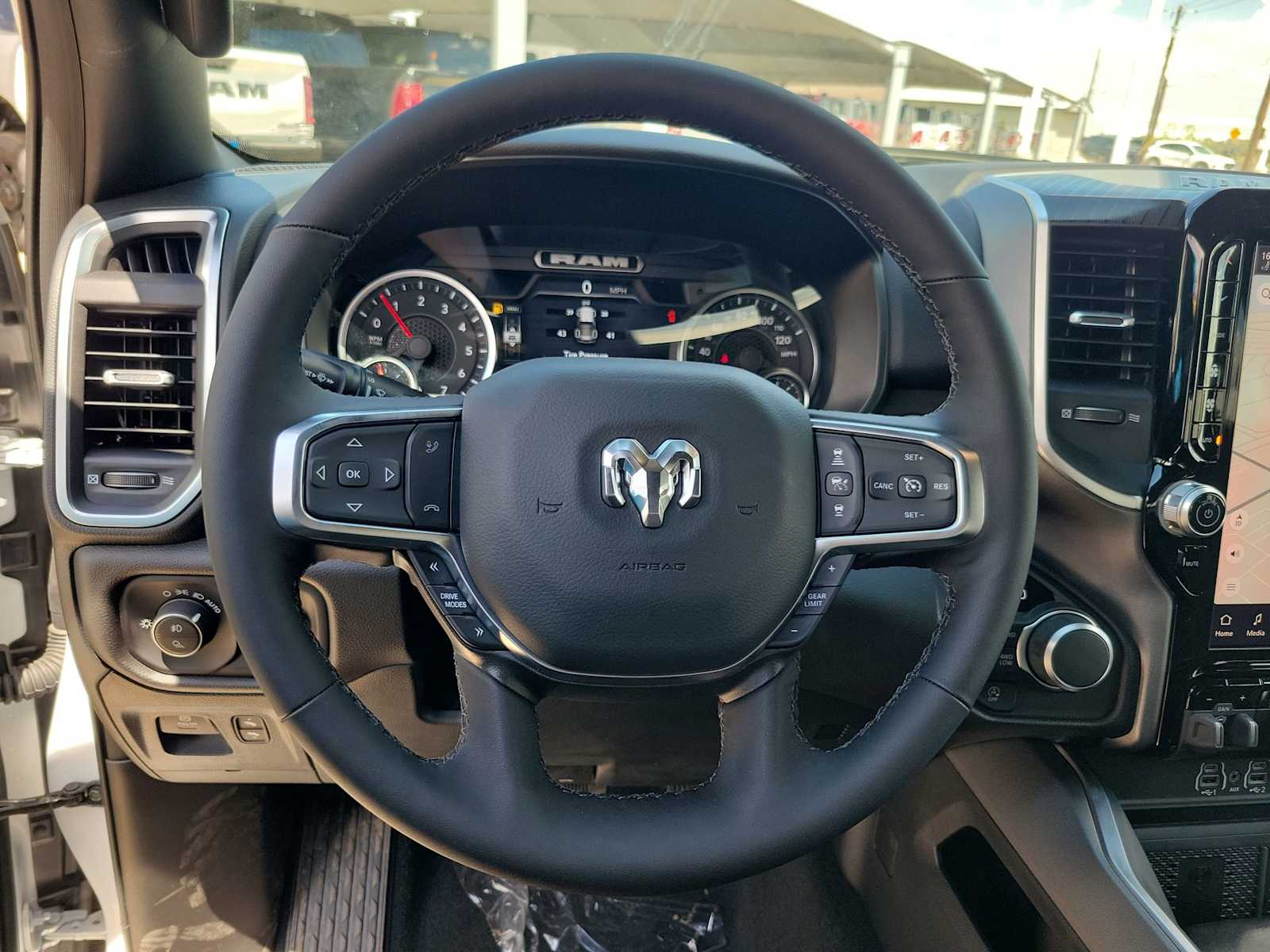 Thumbnail: 2025 RAM 1500 - 15