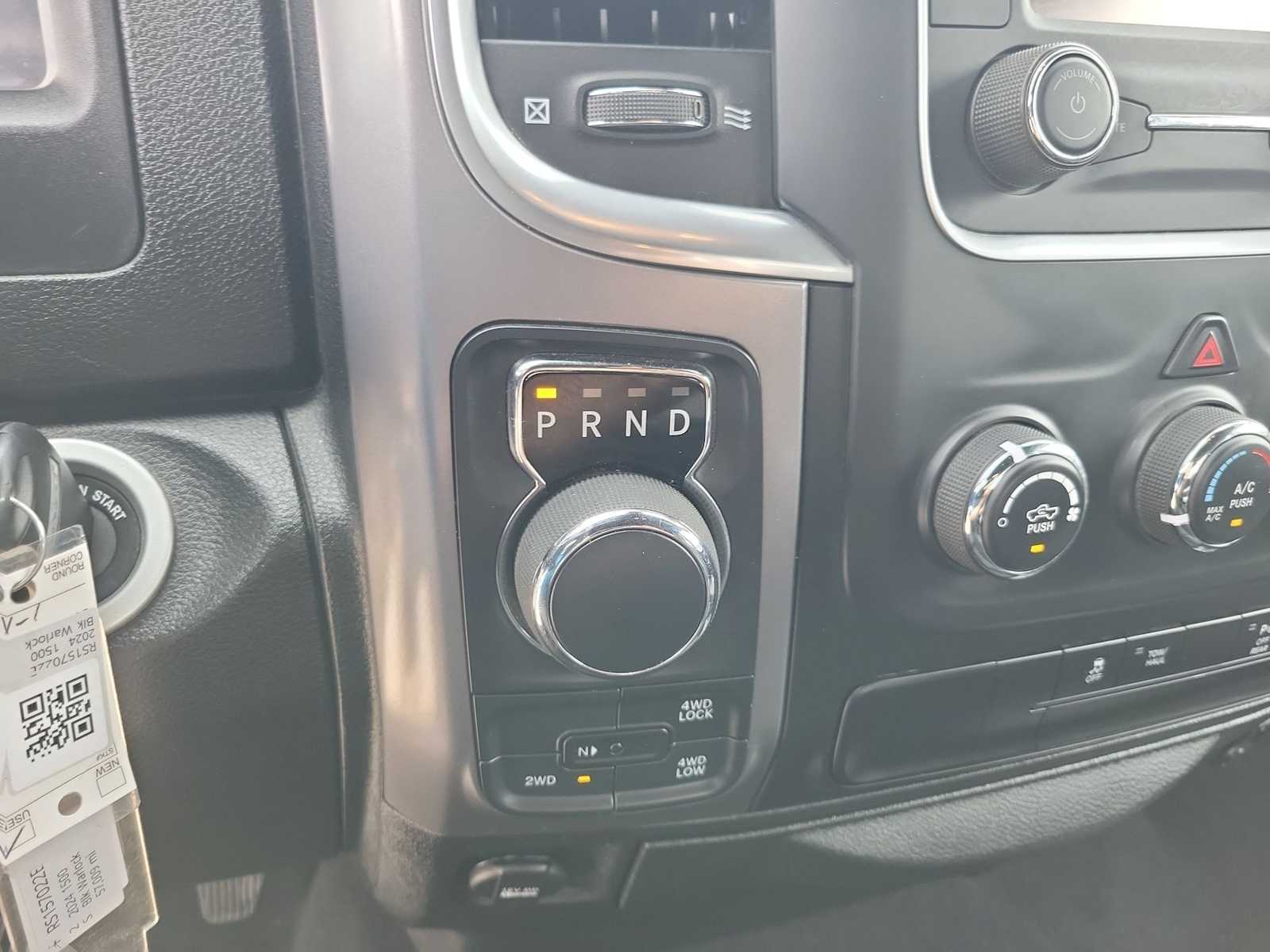 Thumbnail: 2024 RAM 1500 Classic - 21