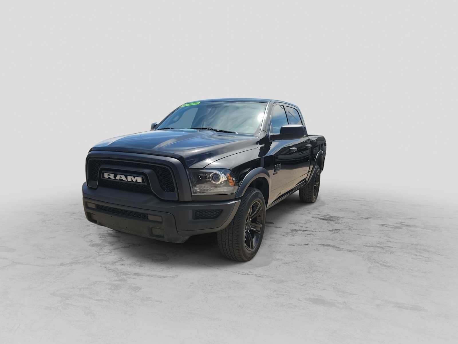 Thumbnail: 2024 RAM 1500 Classic - 4