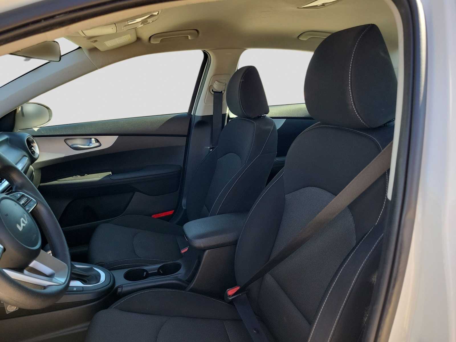 Thumbnail: 2023 Kia Forte - 7