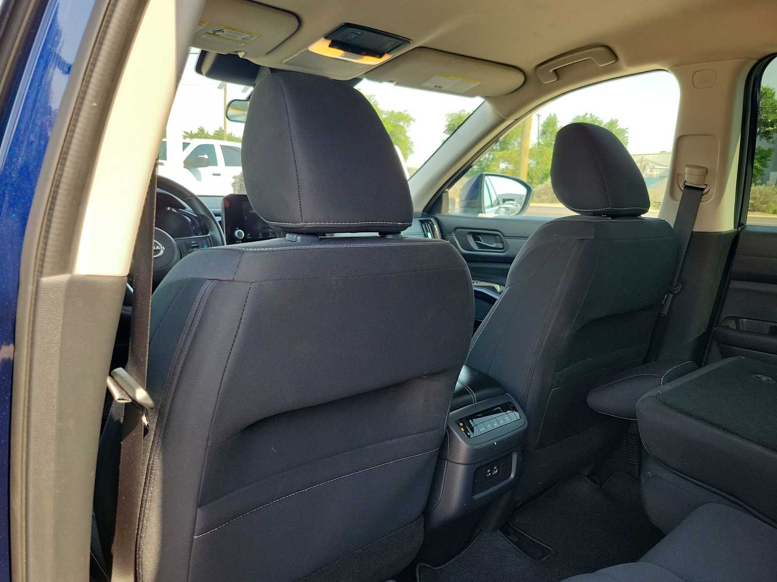 2024 Nissan Pathfinder SV 12