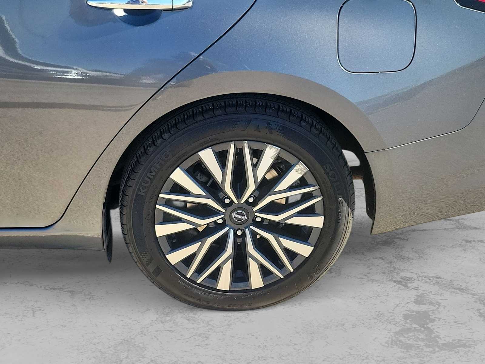 Thumbnail: 2024 Nissan Altima - 8