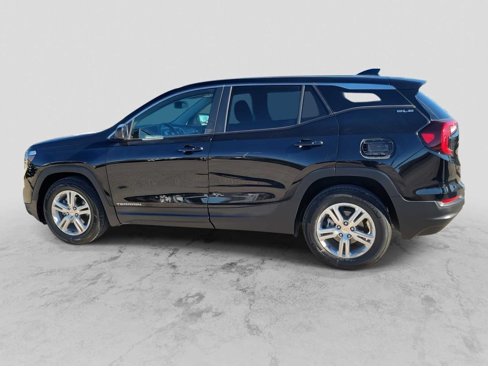 Thumbnail: 2024 GMC Terrain - 3