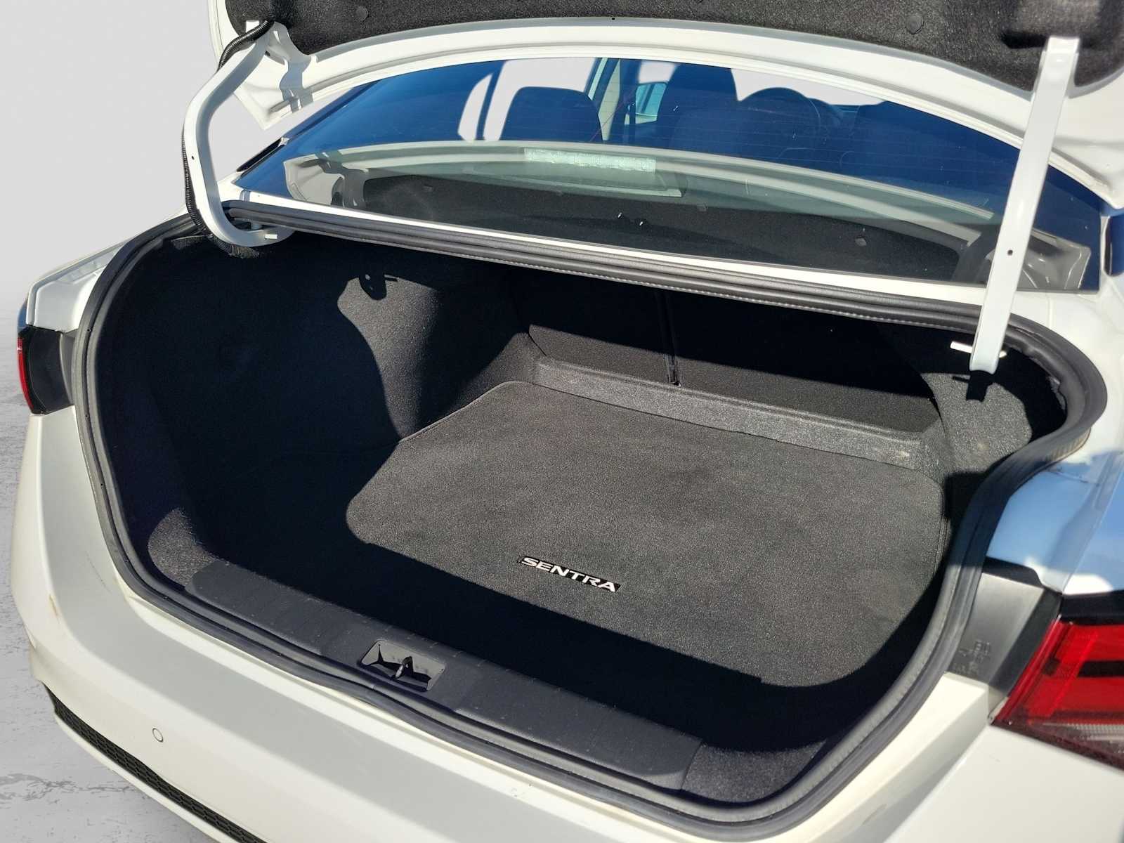 Thumbnail: 2024 Nissan Sentra - 19