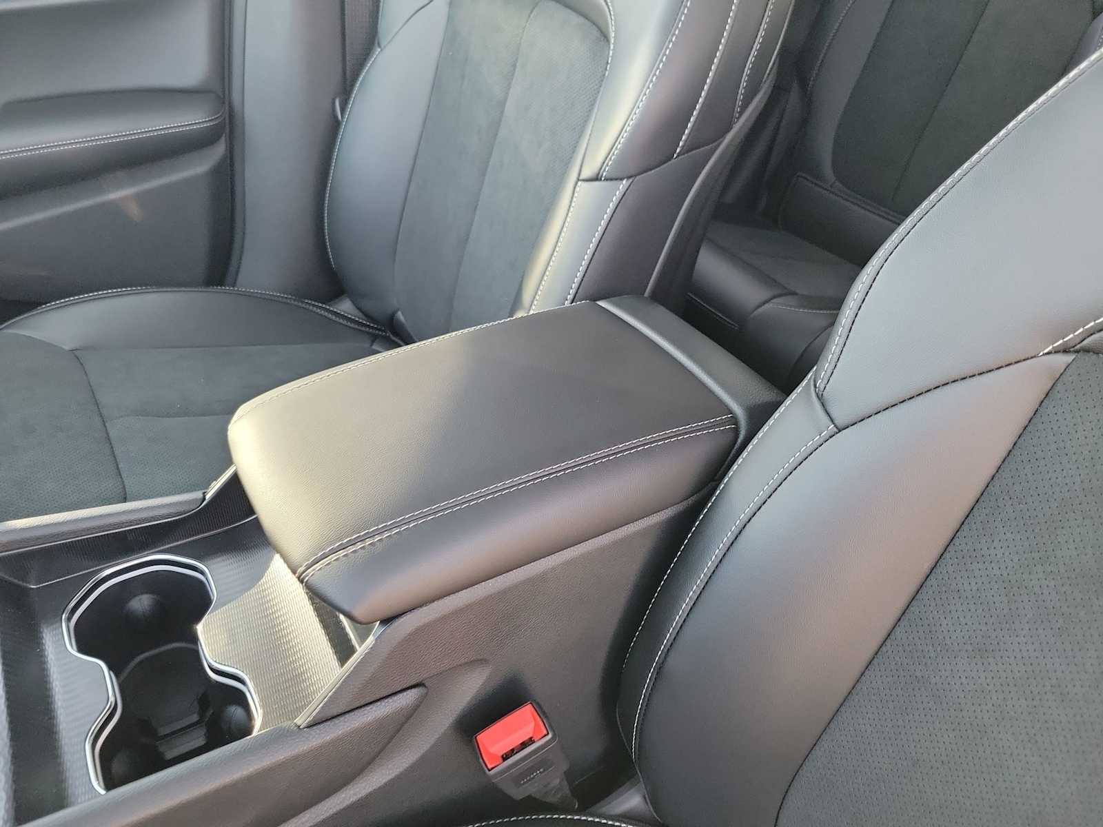 Thumbnail: 2025 Jeep Grand Cherokee - 16