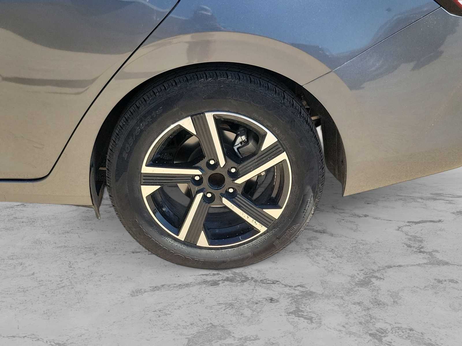 Thumbnail: 2024 Nissan Sentra - 13