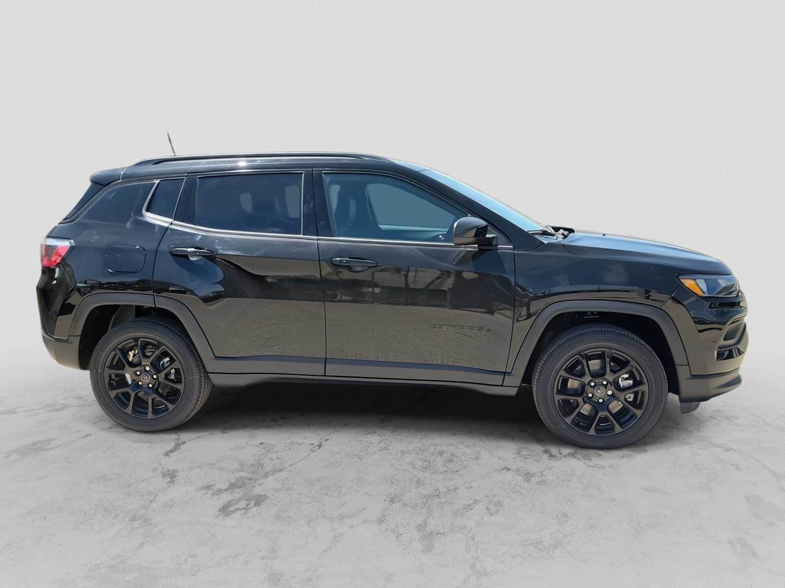 Thumbnail: 2026 Jeep Compass - 9